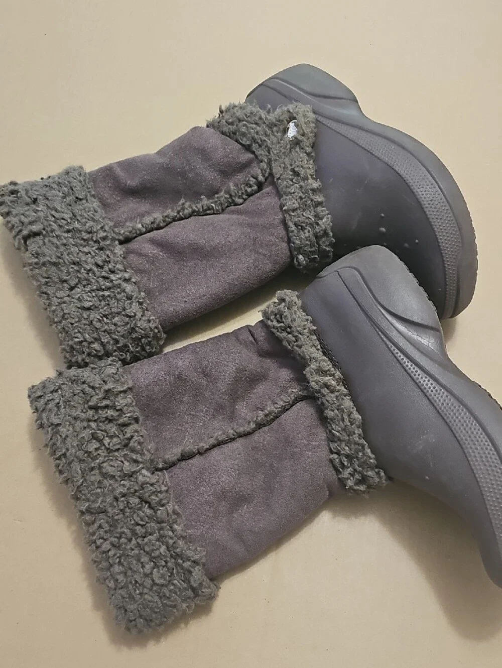 CROCS Gray Plush-lined Boot Slippers